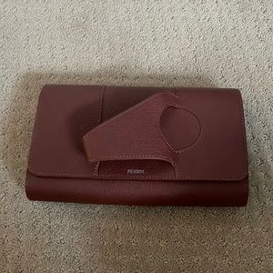 Perrin brown leather clutch